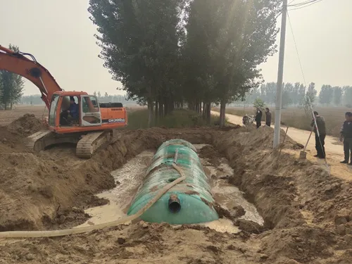 什么是地埋式模压化粪池?