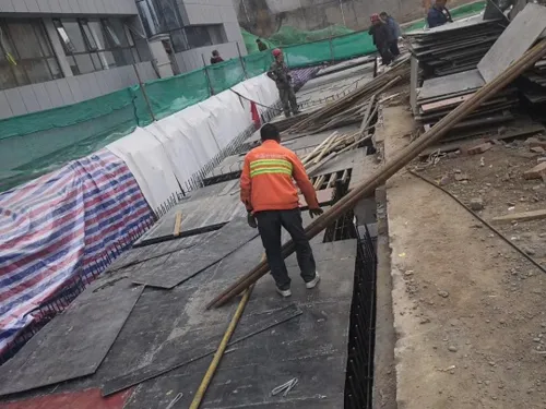 玻璃钢化粪池漏了怎么处理？